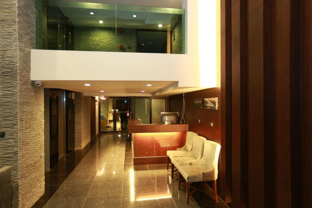 Collection O The Bangkok Airport Link Suite Exterior foto