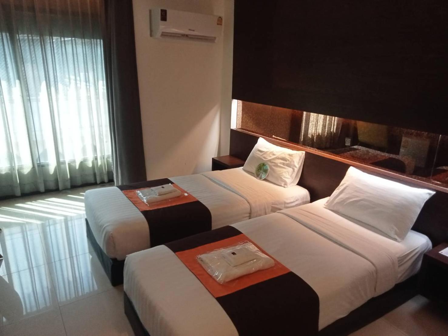 Collection O The Bangkok Airport Link Suite Exterior foto