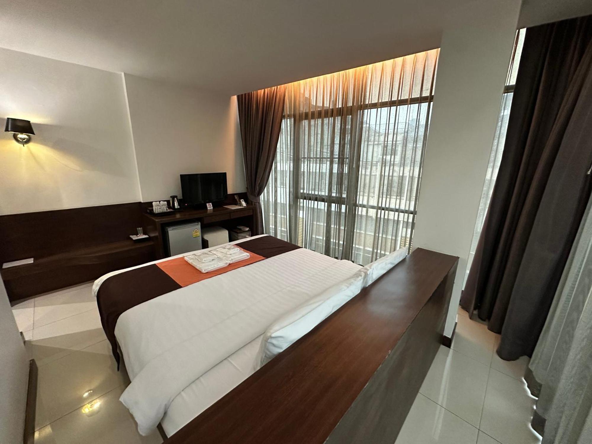Collection O The Bangkok Airport Link Suite Exterior foto