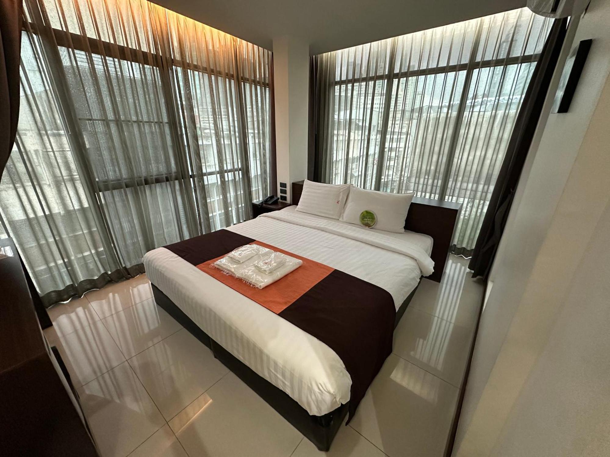 Collection O The Bangkok Airport Link Suite Exterior foto
