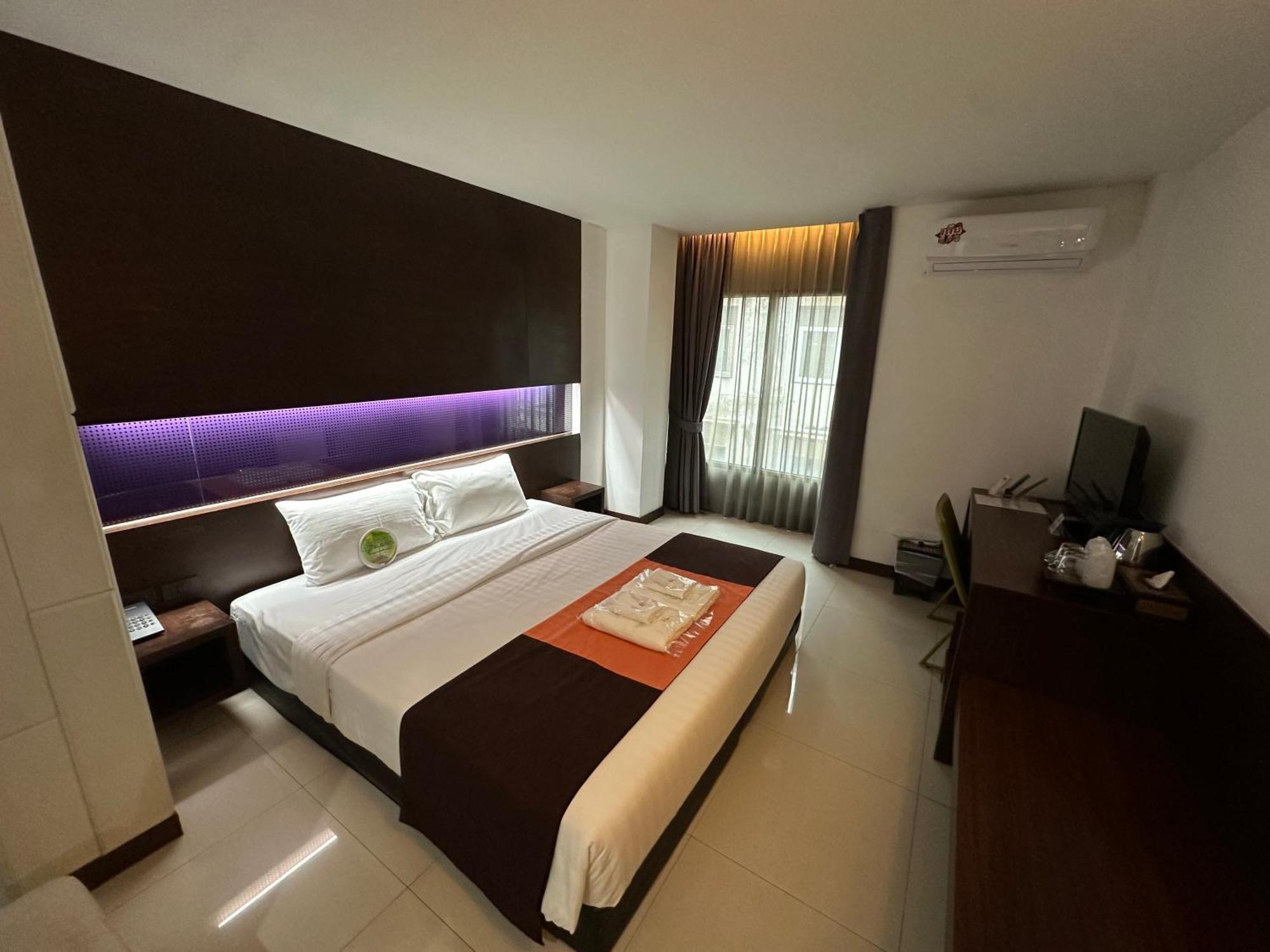 Collection O The Bangkok Airport Link Suite Exterior foto