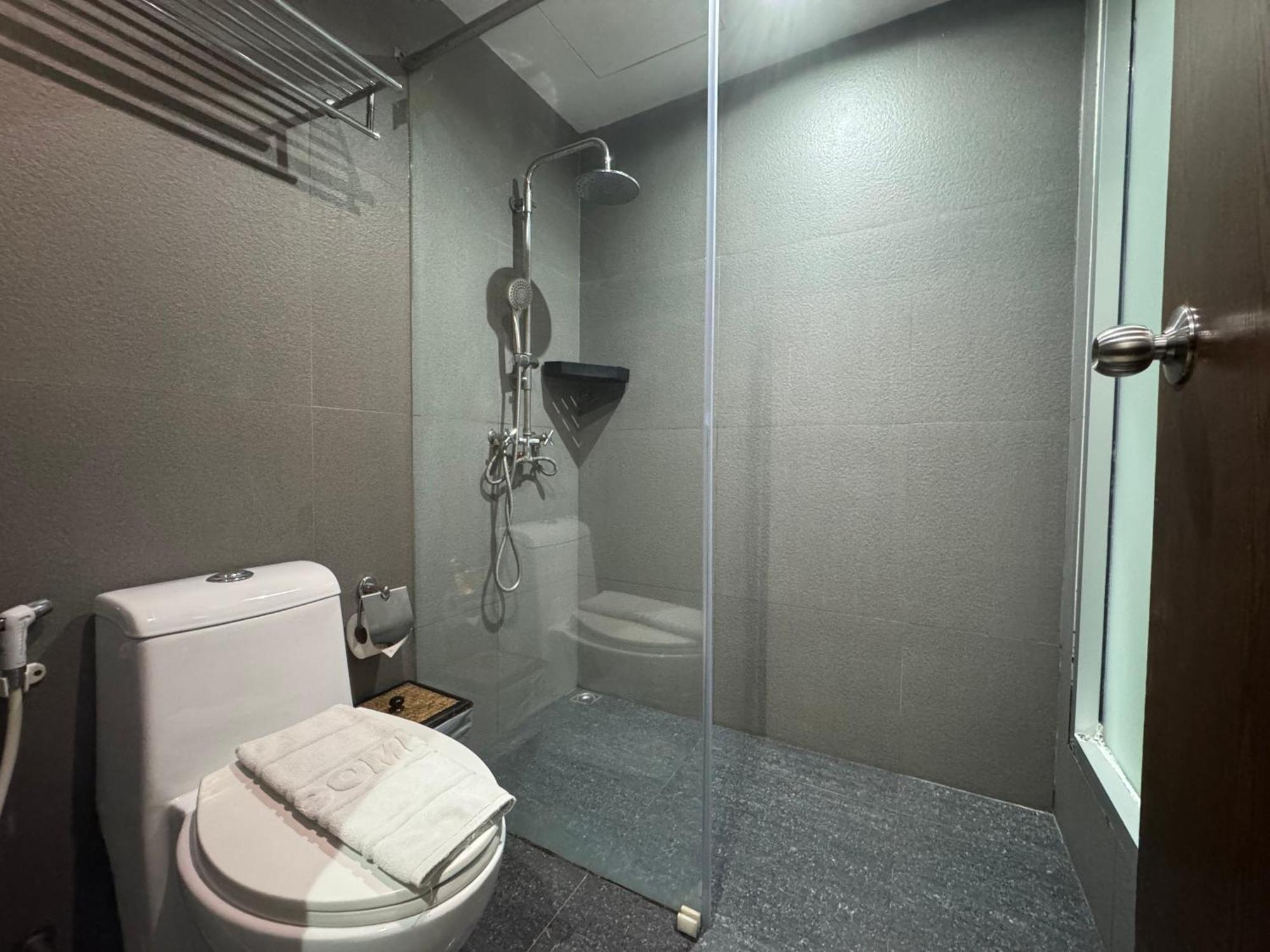 Collection O The Bangkok Airport Link Suite Exterior foto