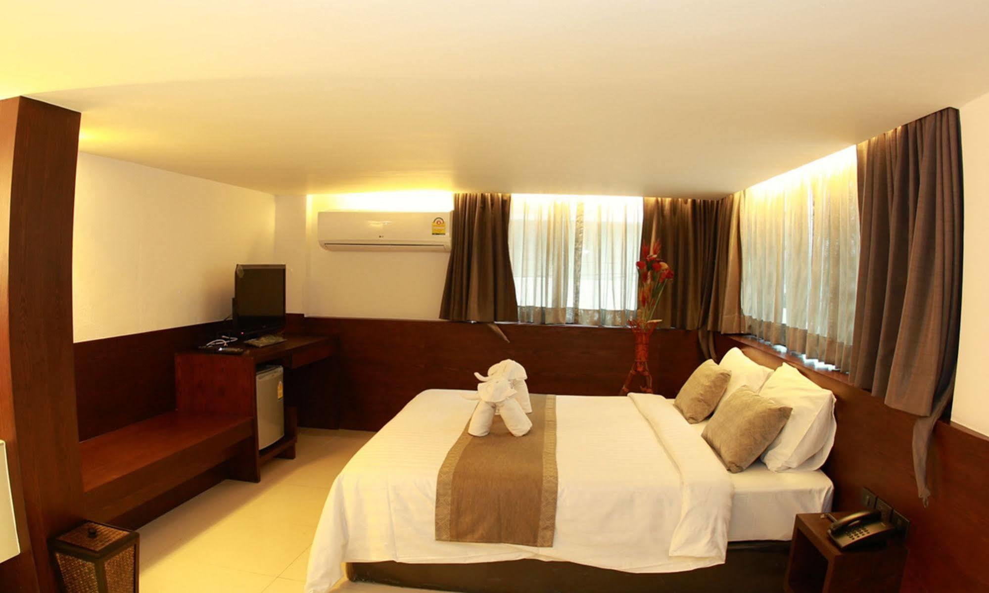 Collection O The Bangkok Airport Link Suite Exterior foto